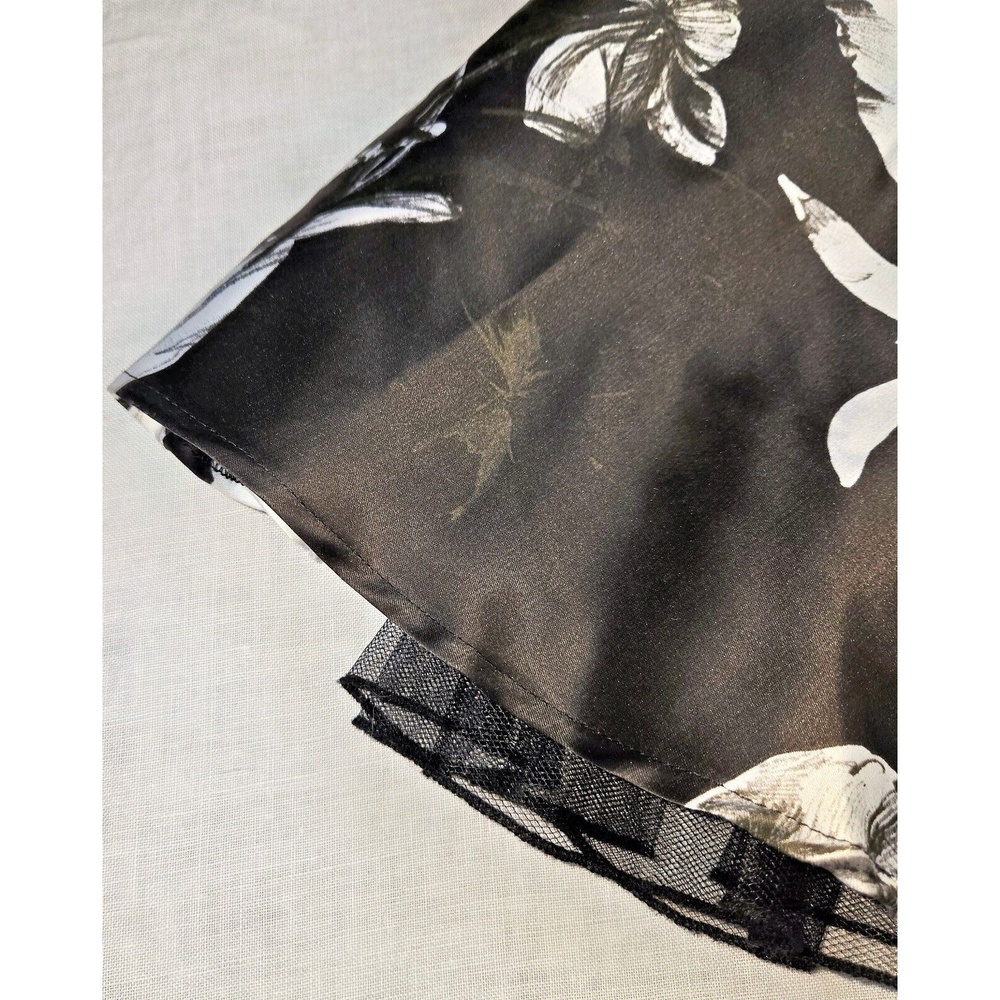 City Studio Skirt 13 Tulle Lined Black Floral Short Skater Flare 32" W x 18" L - Picture 5 of 16